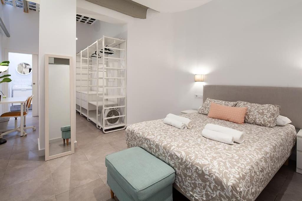 Loft Next To Calle Betis, Best Area Of Seville-Sevillarooms Eksteriør bilde